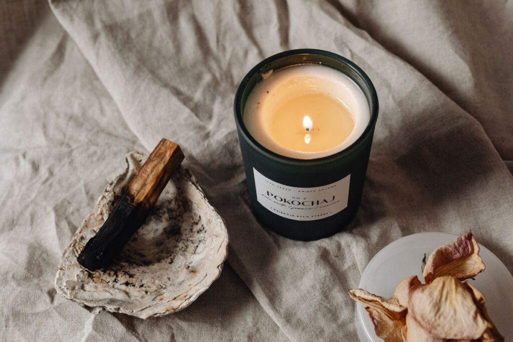 Candle – palo santo – linen fabric Stock Free