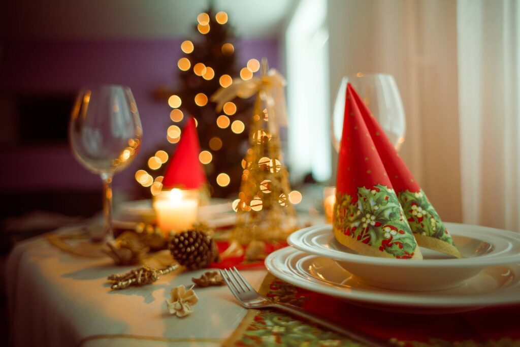 Beautiful Christmas Table Setting Free Photo