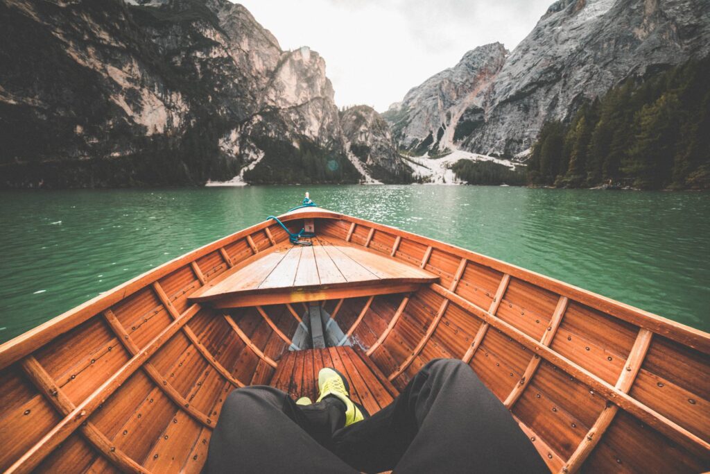 Boat Rowing on a Lake Free Photo