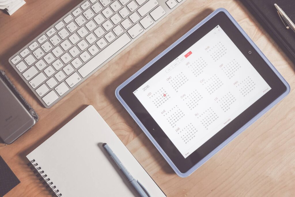 Calendar.app: Business Time Management Workspace Free Photo