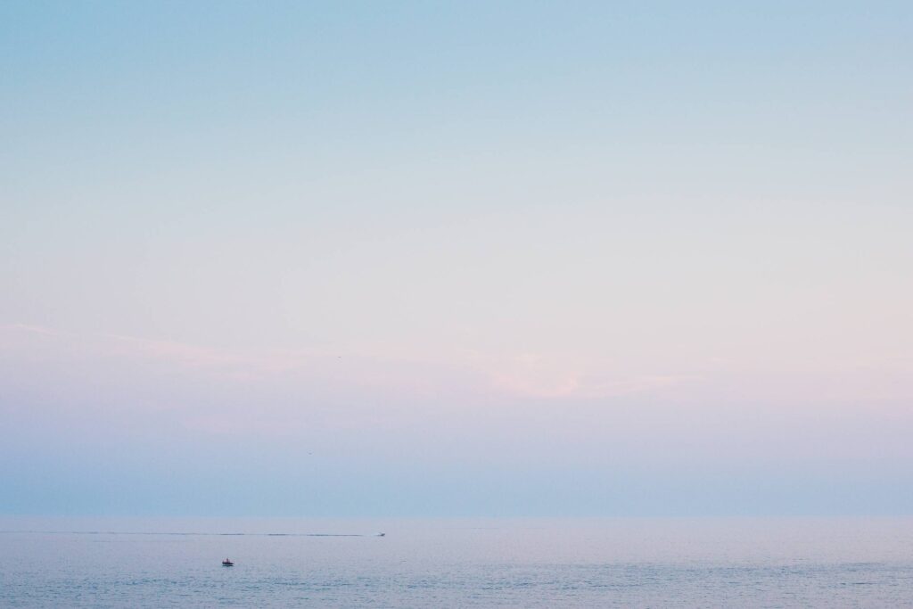 Minimalist Evening Sea Horizon Free Photo