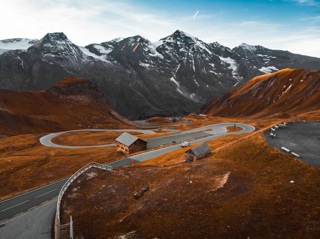 Mountain Roads in Autumn Free Photo