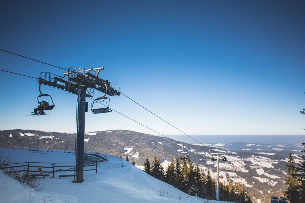 Mountain Top: Ski Lift Free Photo