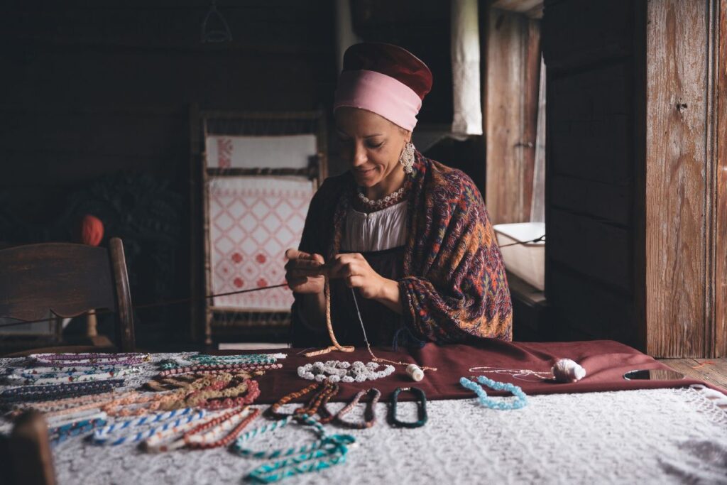 Russian woman-artisan Stock Free