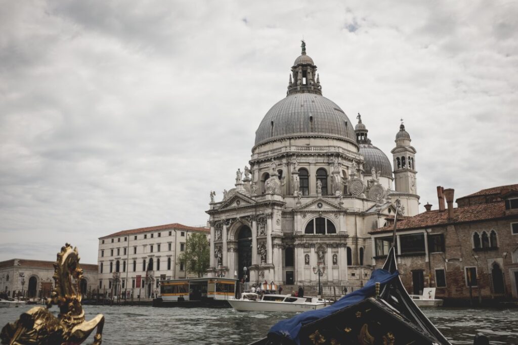 Building Church Museum Free Stock HD Photo