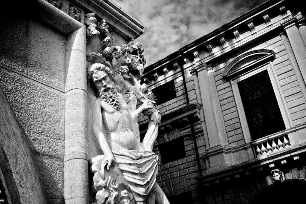 Dramatic Statue in Venice Free Stock HD Photo