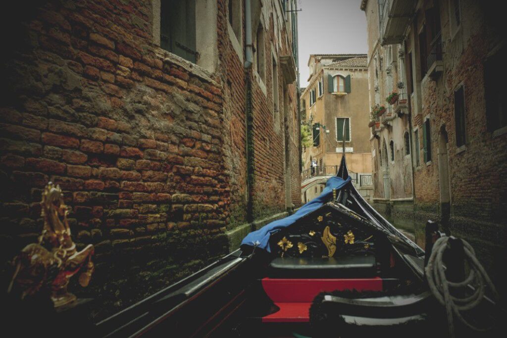 Gondola Venice Canals Free Stock HD Photo