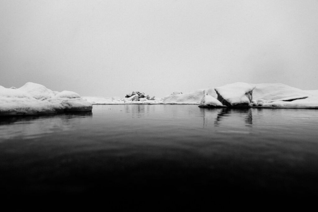 Lake in Winter Free Stock HD Photo