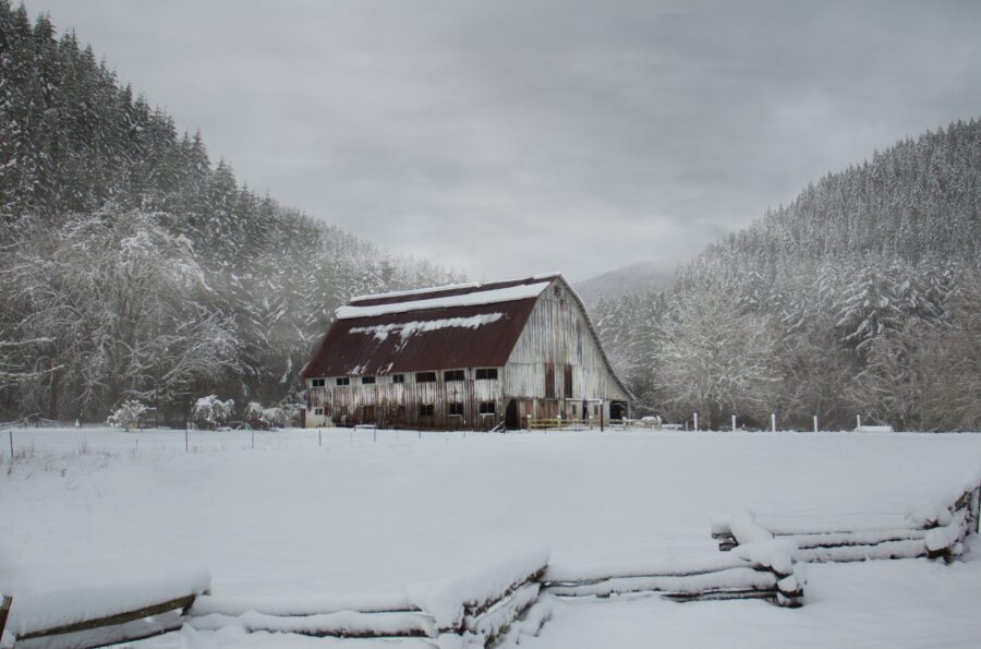 Old Barn Snow Free Stock HD Photo