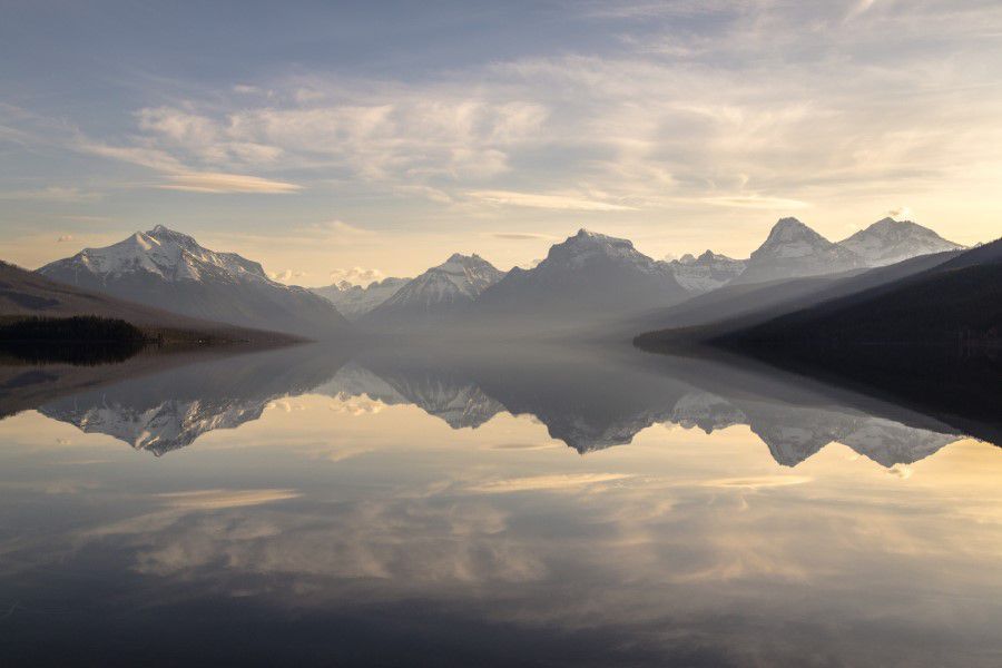 Reflection on Lake Free Stock HD Photo