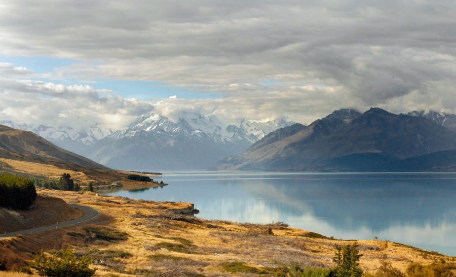 Scenic Mountain Lake Free Stock HD Photo