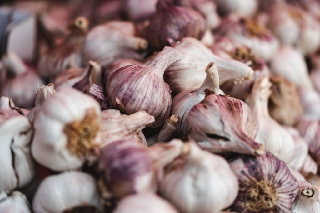 Pile of Garlic Free Photo