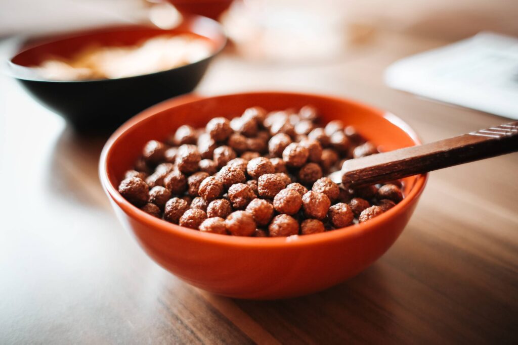 Quick Morning Breakfast: Cereal Chocoballs with Milk Free Photo