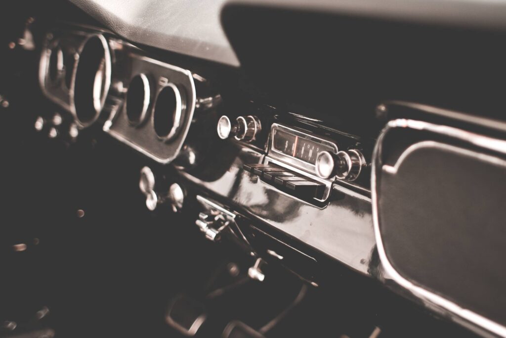 Retro Dashboard in Veteran Car Free Photo