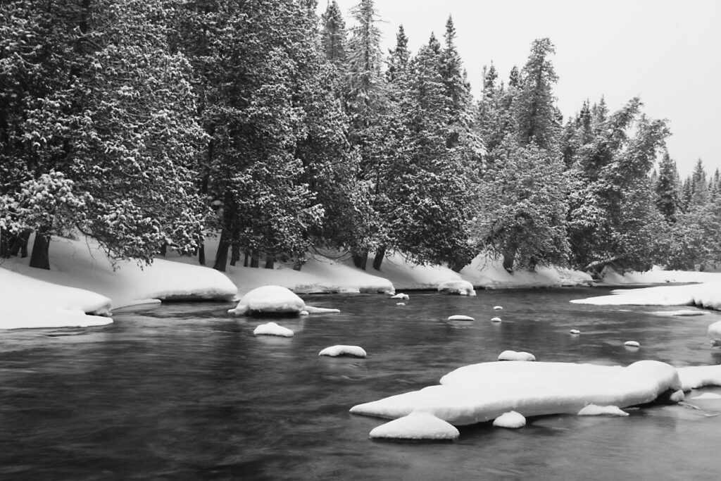 Snow river Stock Free