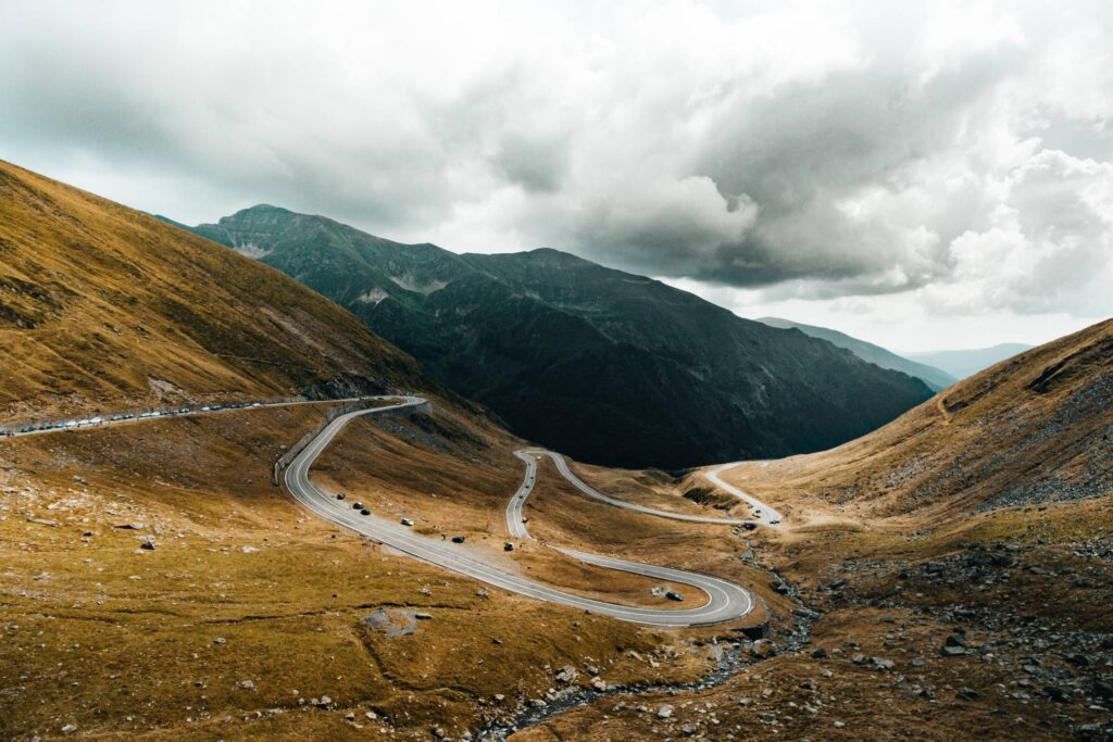 Transfagarasan Road Valley Between the Mountains Free Photo