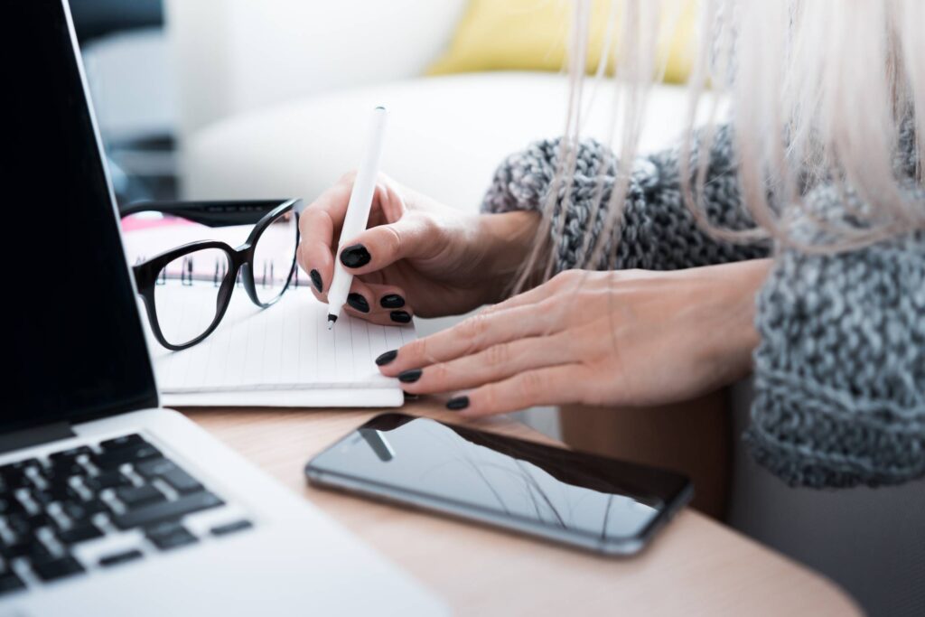 Woman Business Office Meeting Free Photo