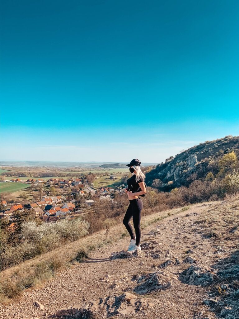 Woman Traveling With Face Mask Free Photo