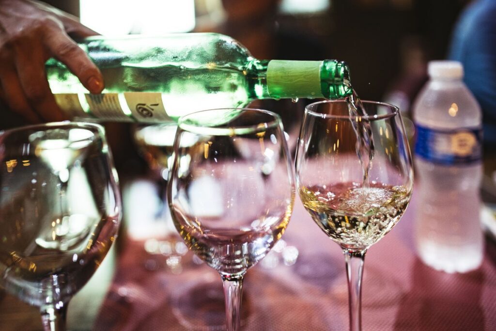 Close up picture of empty glasses in restaurant Stock Free