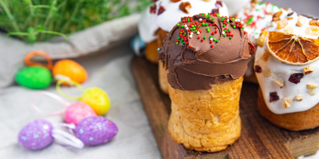 chocolate easter cake pastry treat easter kulich holiday homemade dessert food copy space food background Stock Free