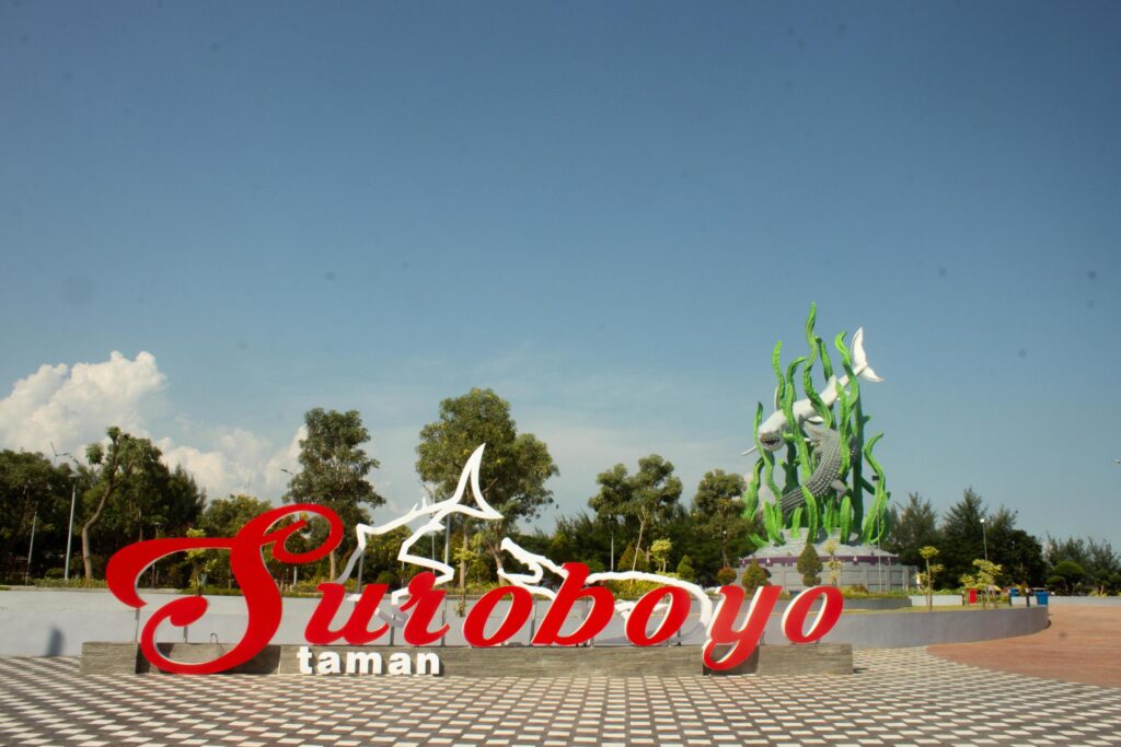 Sign board of Suroboyo Park, an attractive seaside park in Surabaya. Stock Free