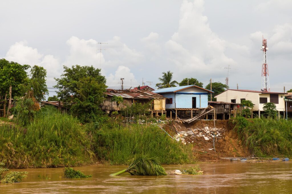 Housing coastal landslides Stock Free