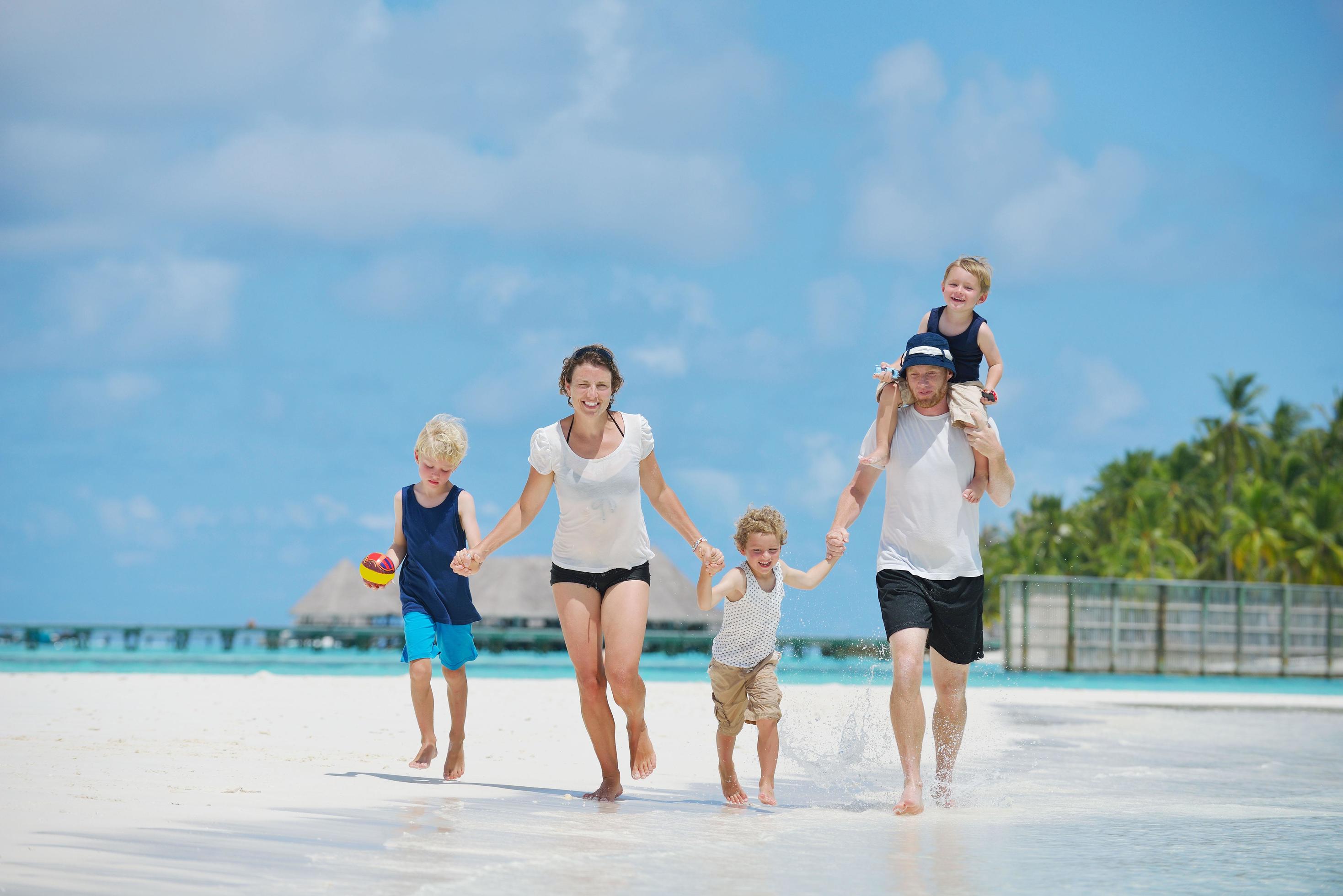 happy family on vacation Stock Free