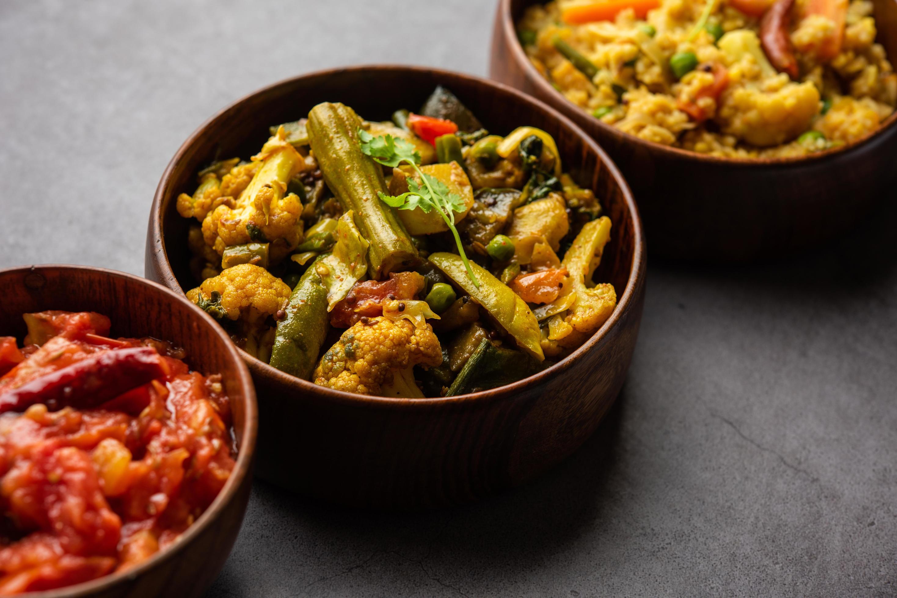 Bengali Bhog food for Indian Hindu Durga Puja or pooja festival. Khichadi, labra, tomato chutney Stock Free