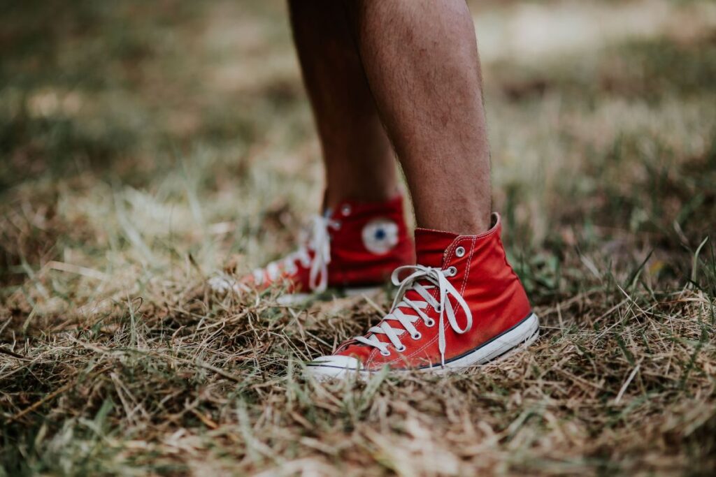 Man in a red sneaker shoes Stock Free