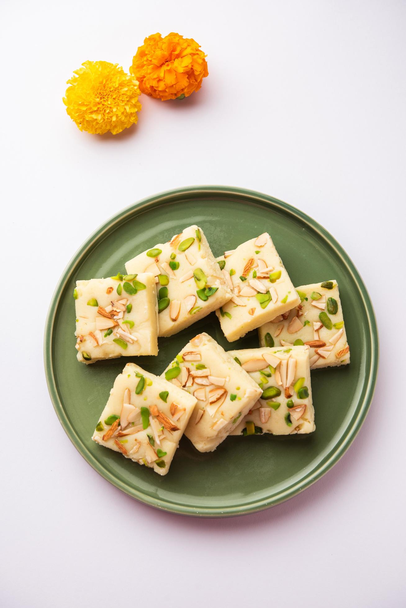 
									Milk powder barfi also known as Mava burfi, white Khoya burfi or Barfee, Indian Sweet food Stock Free