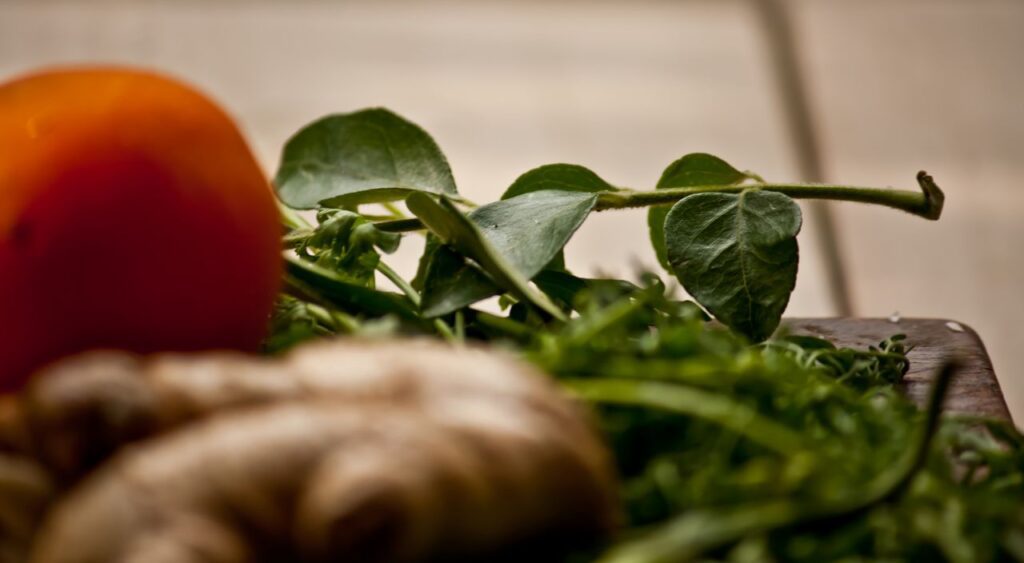 
									Curry Leaf And Ginger Stock Free