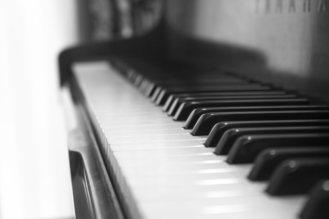 Solo Piano Stock Free