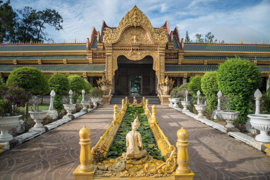 The architecture in Phra Maha Chedi Chai Mongkol in Roi Et province of Thailand. Stock Free