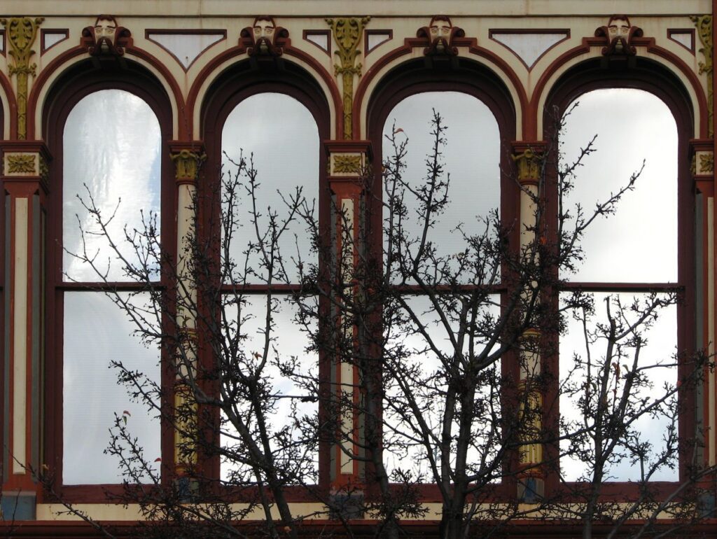 Arched windows with tree Stock Free