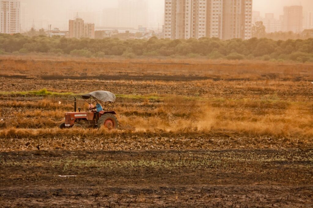 Tractor Farming City Stock Free