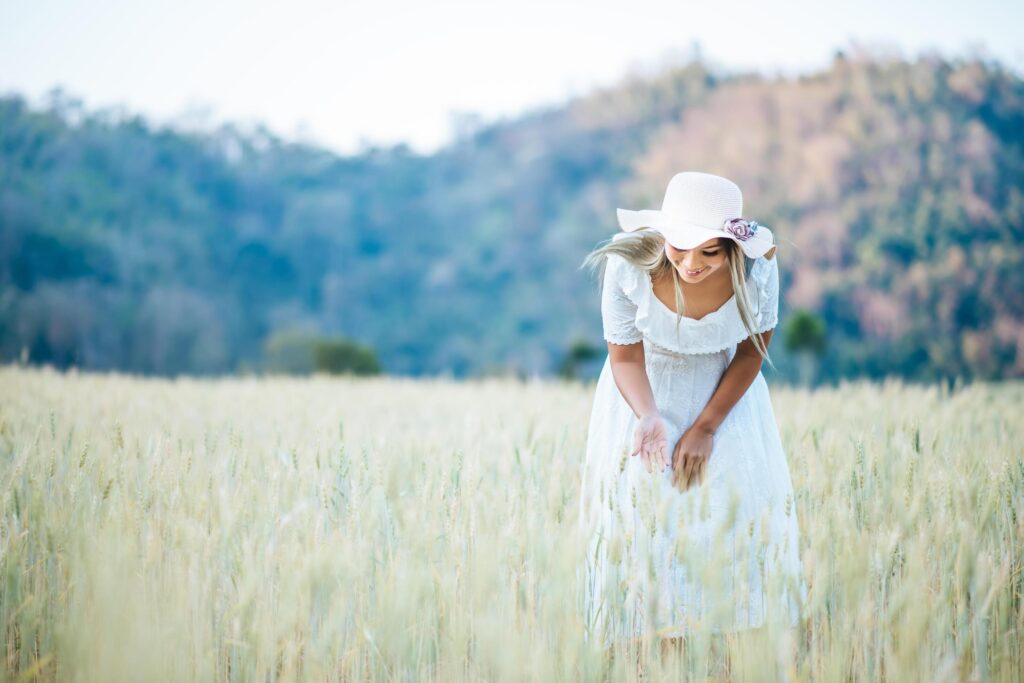 Woman in the hat happiness in the nature Stock Free