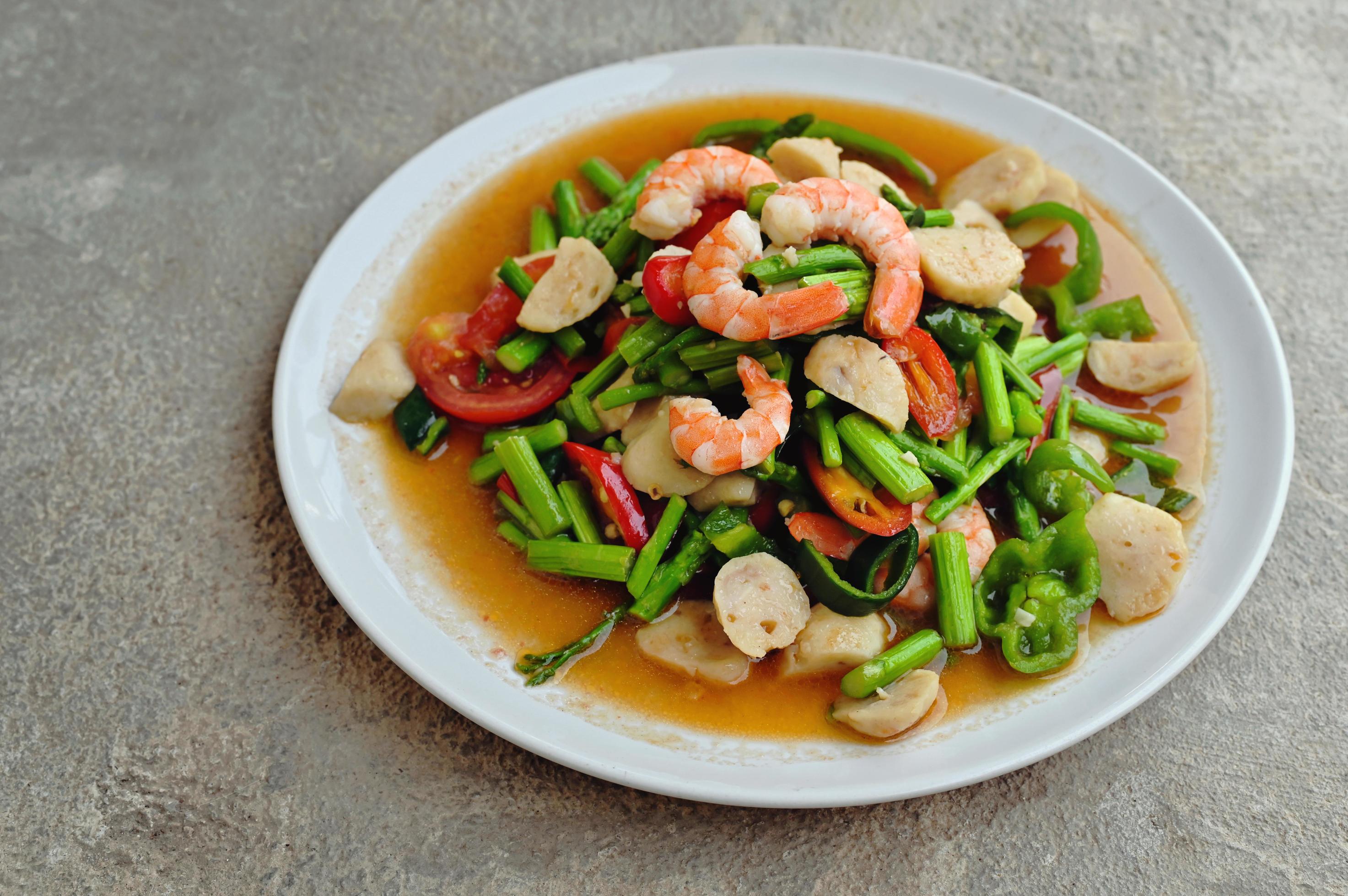 thai food. asparagus stir fried with prawn Stock Free