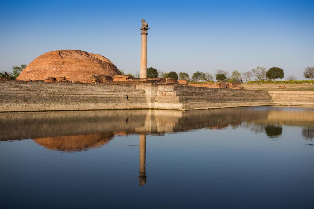 Ananda Stupa and Ashoka pillar Stock Free