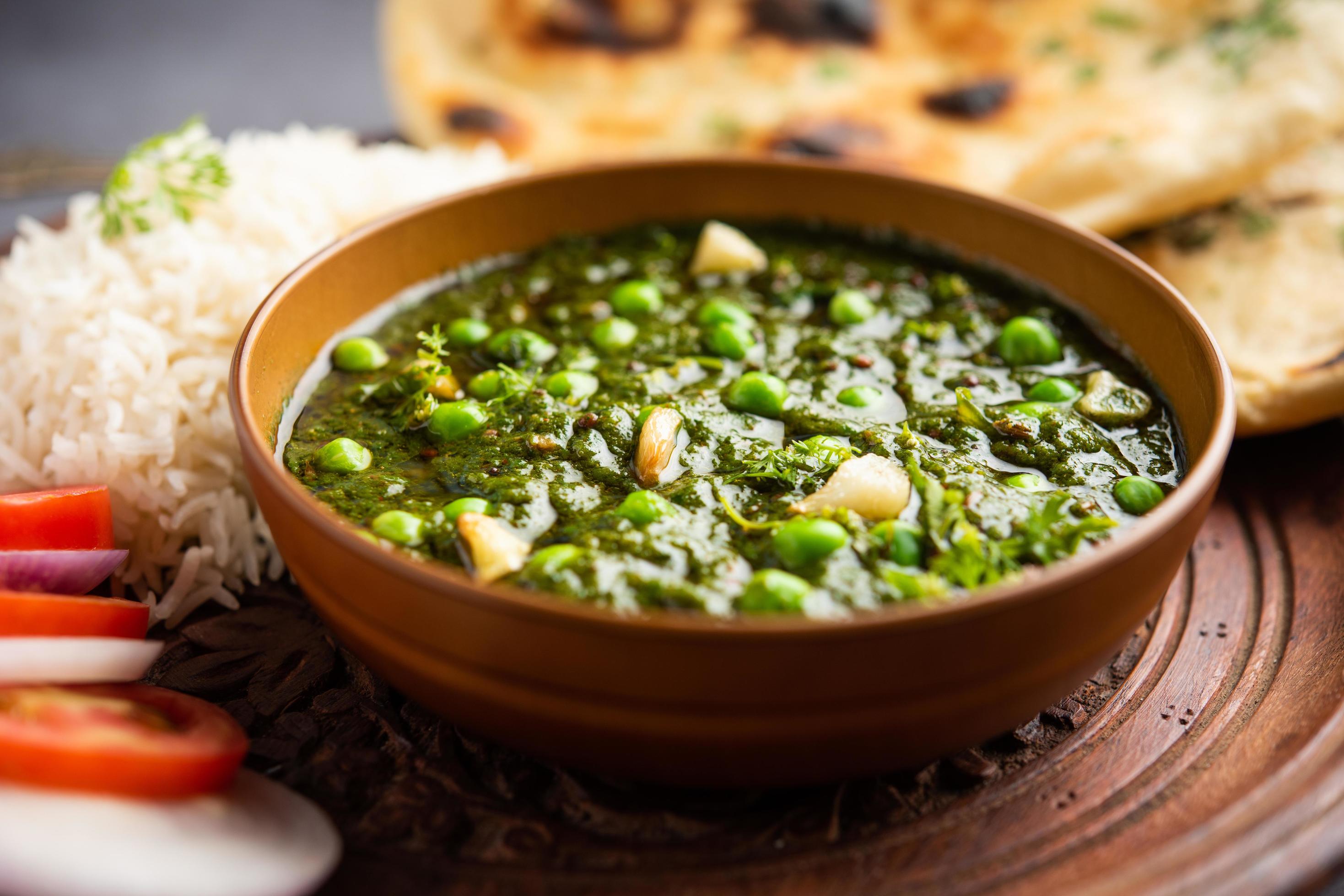 palak matar curry also known as spinach geen peas masala sabzi or sabji, indian food Stock Free