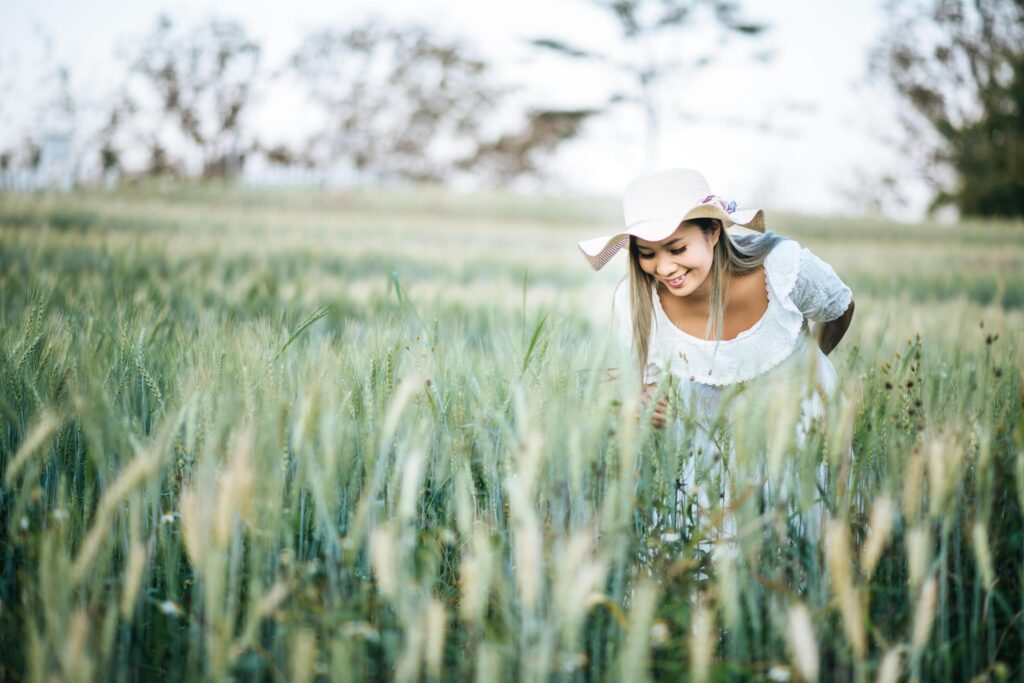 Woman in the hat happiness in the nature Stock Free