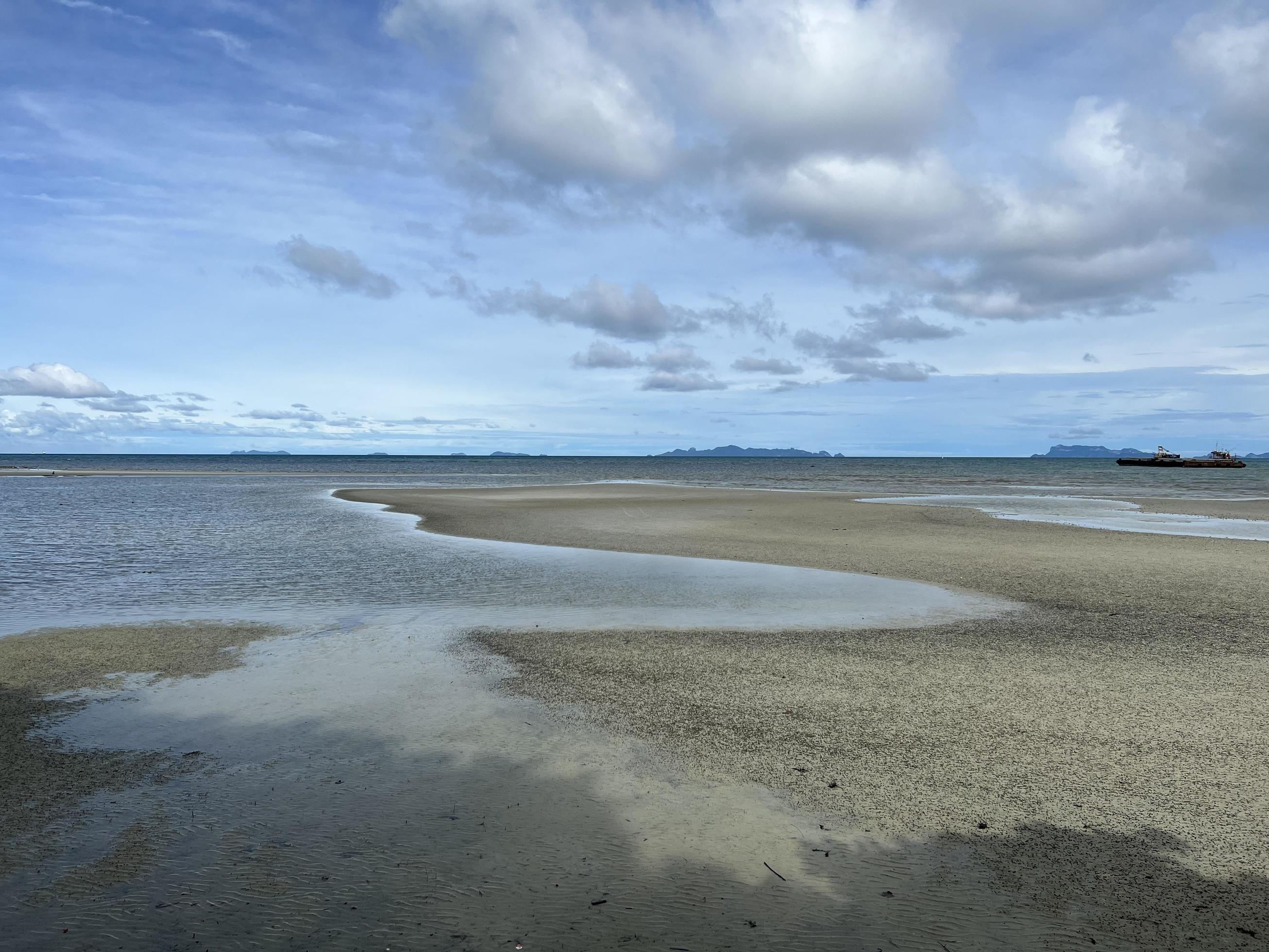 sea sky mountains nature Stock Free