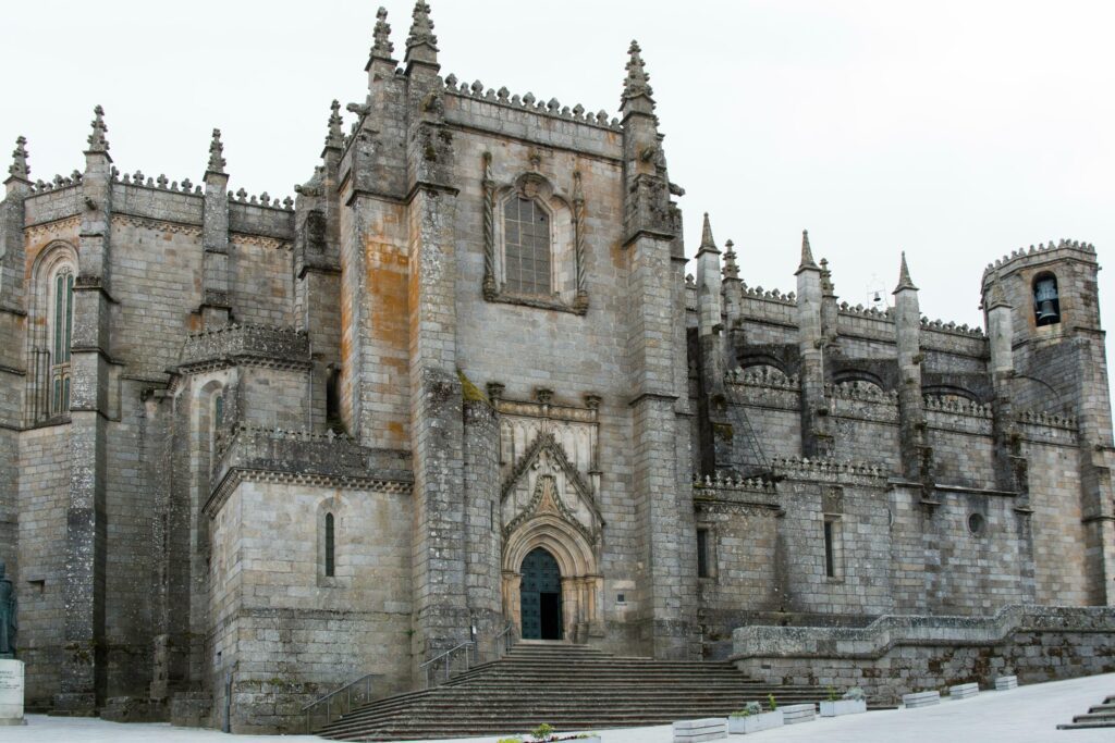 Facade of catholic cathedral of Guarda, Portugal Stock Free