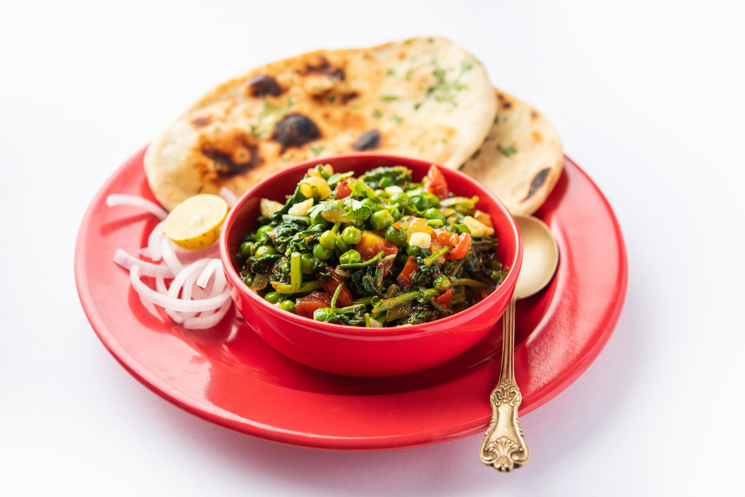 palak matar curry also known as spinach geen peas masala sabzi or sabji, indian food Stock Free