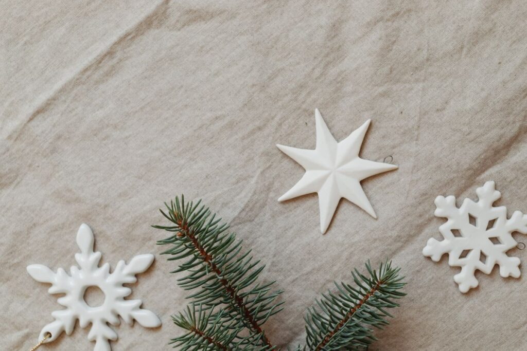 
									Christmas backgrounds – natural linen – flatlay Stock Free