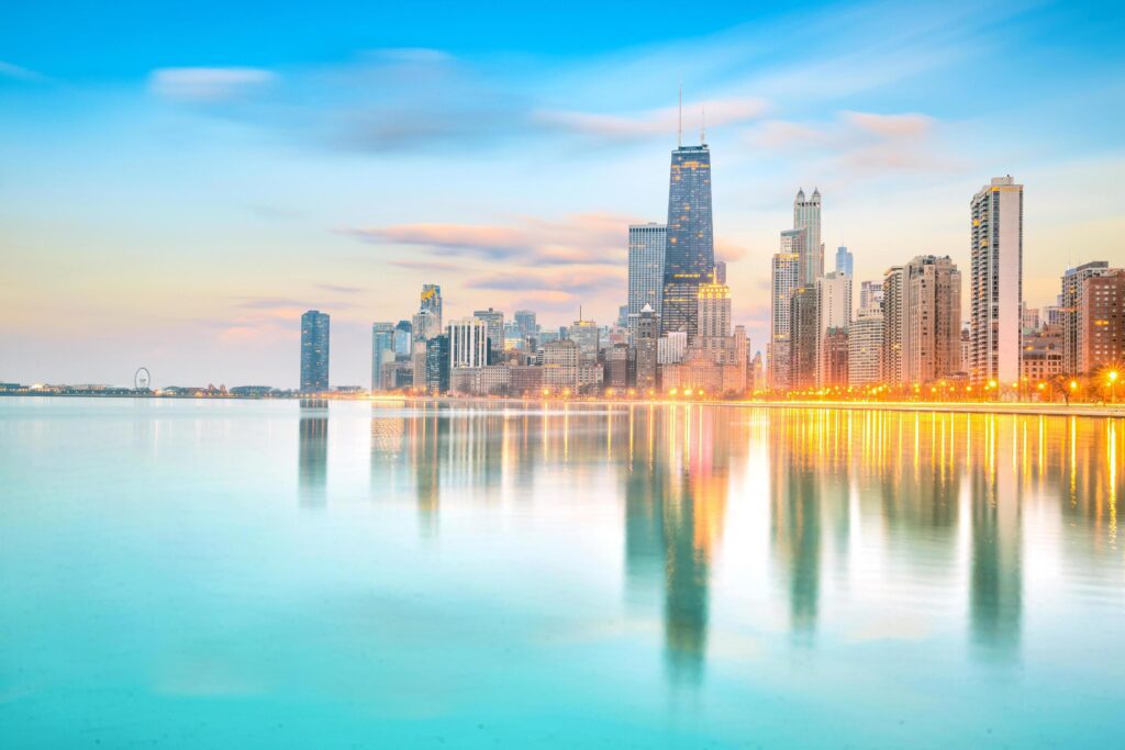 Downtown chicago skyline at sunset Illinois Stock Free