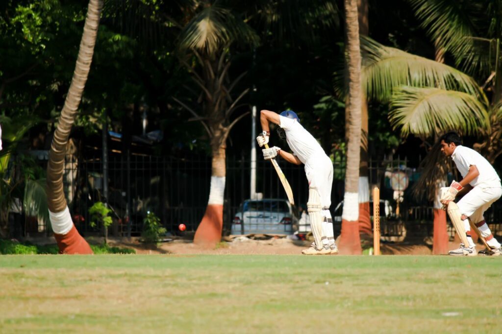 Kids Playing Cricket Stock Free