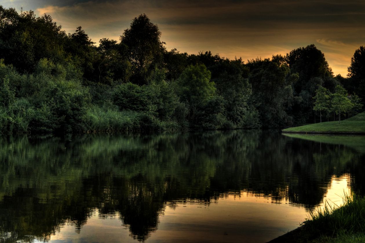 Lake in HDR Stock Free