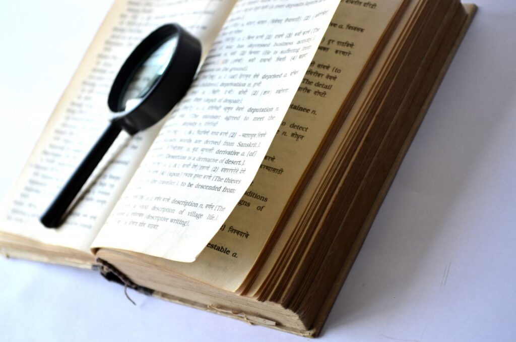 Book Magnifying Glass Stock Free