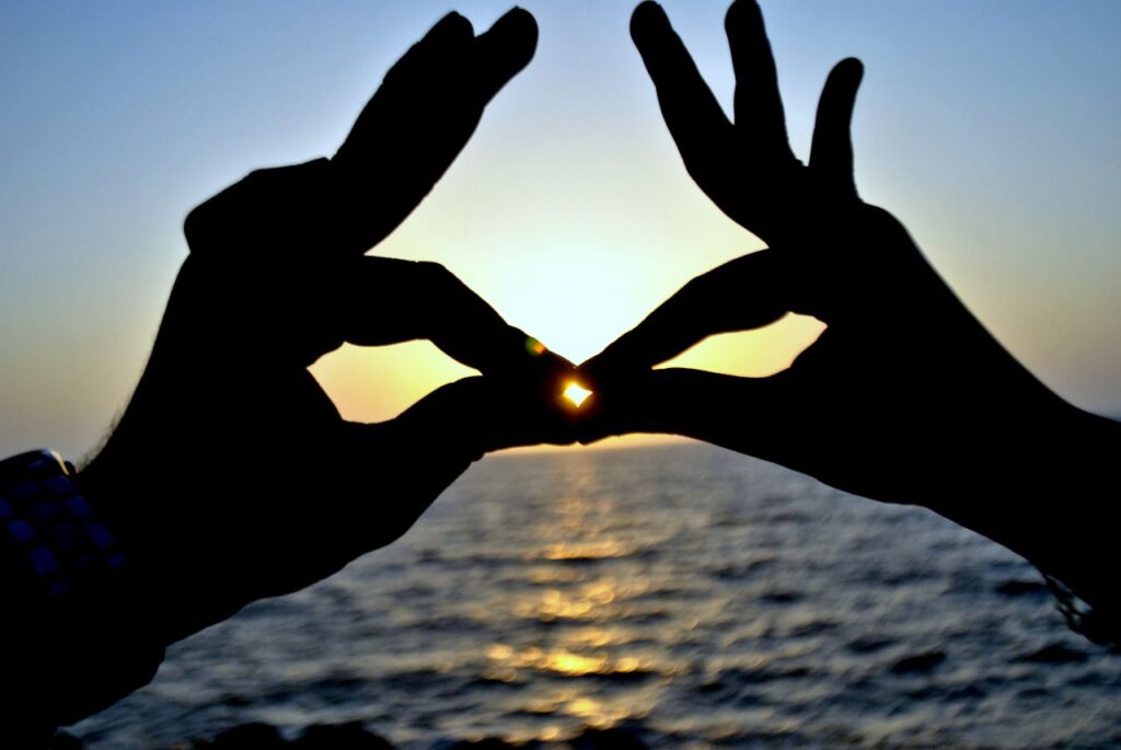 Hands Kissing Sunset Couple Stock Free