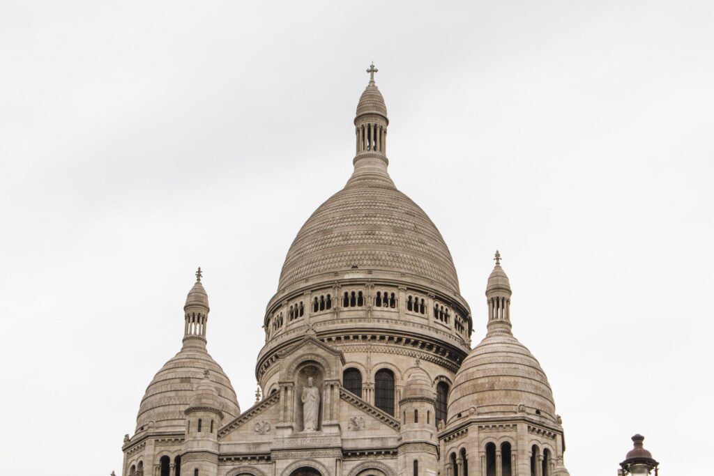 The external architecture of Sacre Coeur, Montmartre, Paris, France Stock Free